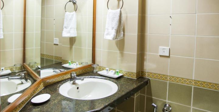 Comfort Inn President Near Ahmedabad Junction Station Exterior foto