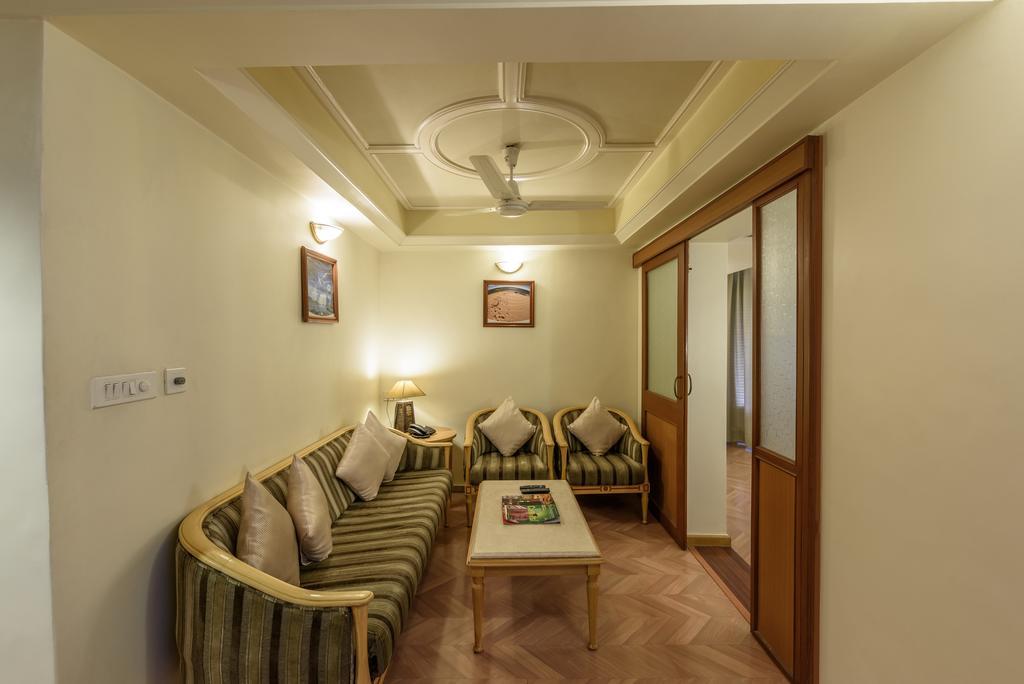 Comfort Inn President Near Ahmedabad Junction Station Exterior foto